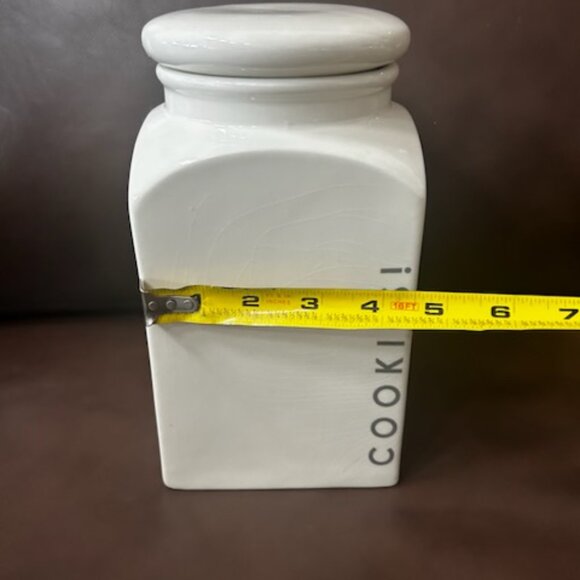 Vintage Claire Wilson's Large Ceramic Cookies Canister "Point Claire" Line - Picture 6 of 8